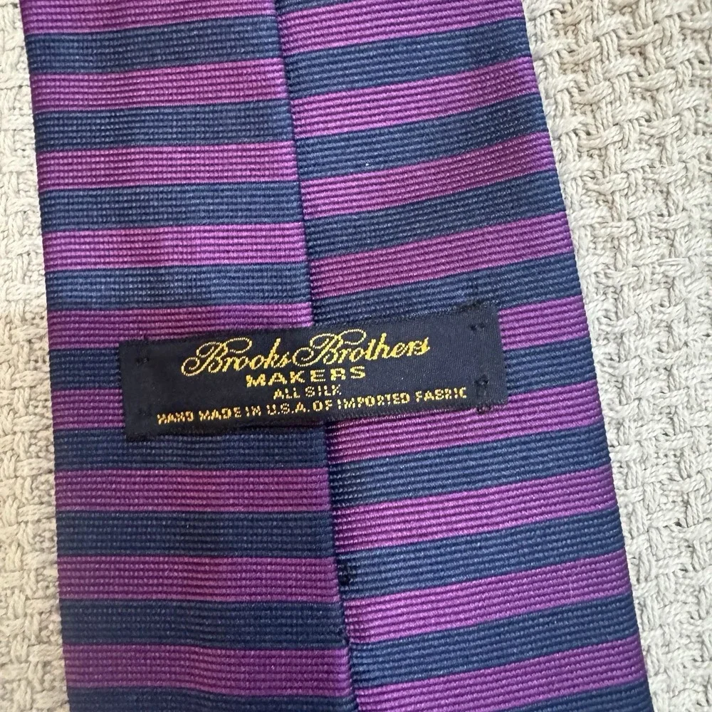 Brooks Brothers Purple Navy Blue Stripe Silk Neck Tie‎ Mens 56x4